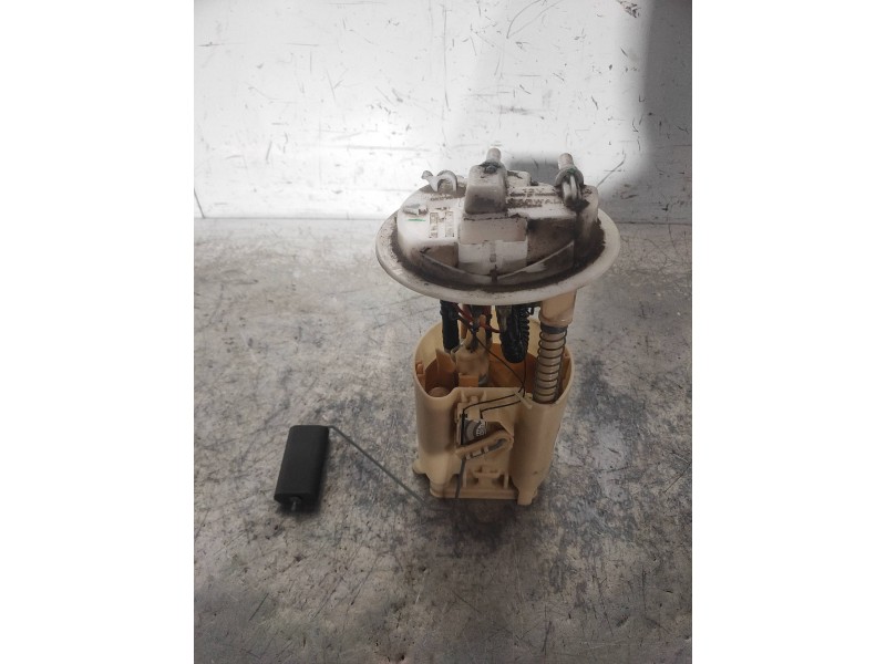 Recambio de bomba combustible para peugeot 206 berlina xn referencia OEM IAM 09730689900 9633294680 