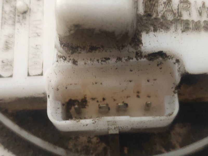 Recambio de bomba combustible para peugeot 206 berlina xn referencia OEM IAM 09730689900 9633294680 