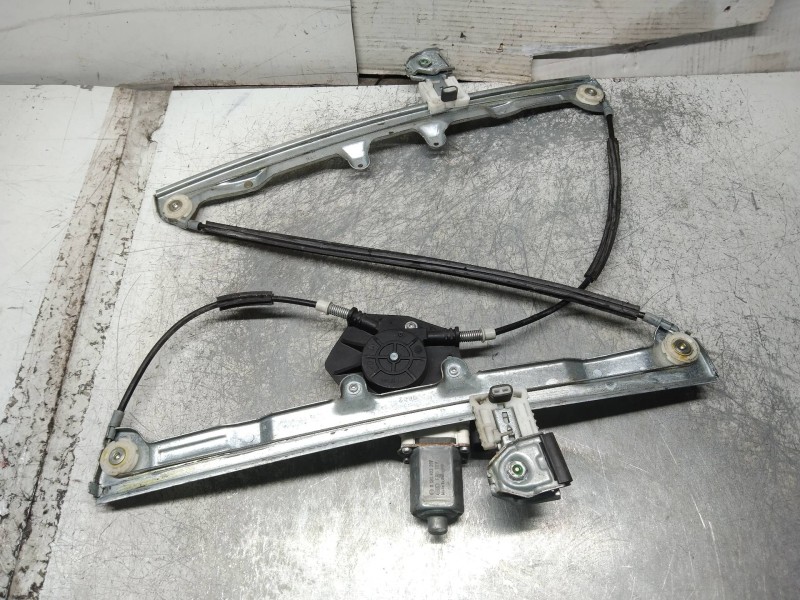 Recambio de elevalunas delantero derecho para mitsubishi colt berlina 5 (z30a) 1.3 inform (d) referencia OEM IAM 0130822207  5P