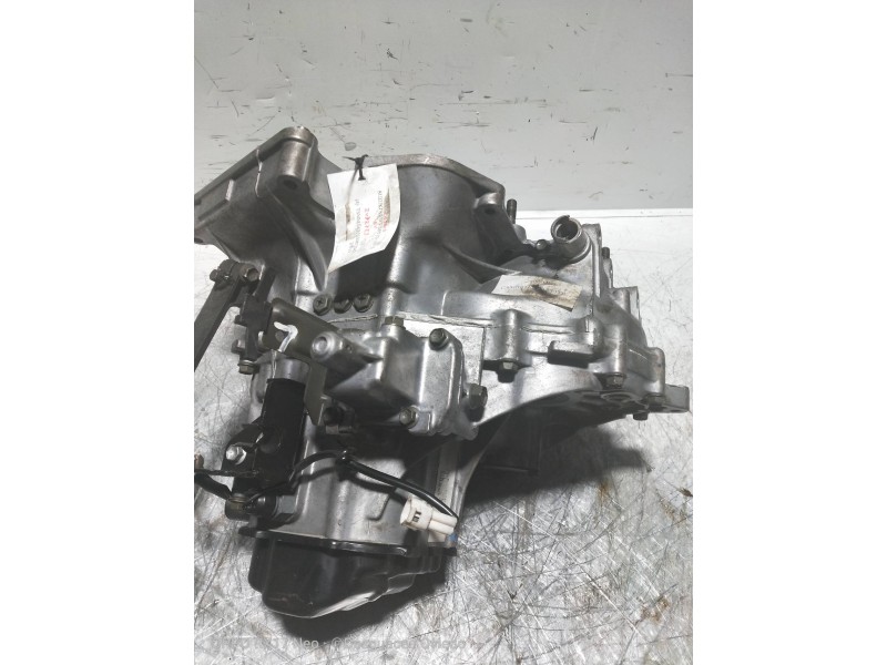 Recambio de caja cambios para suzuki swift sf berlina (ma) 1.3 cat referencia OEM IAM 2472783  