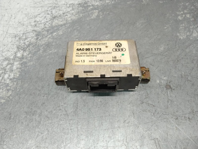 Recambio de modulo electronico para audi a6 berlina (c4) 2.5 tdi referencia OEM IAM 4A0951173  