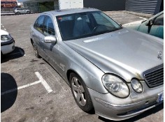 mercedes clase e (w211) berlina del año 2004 2
