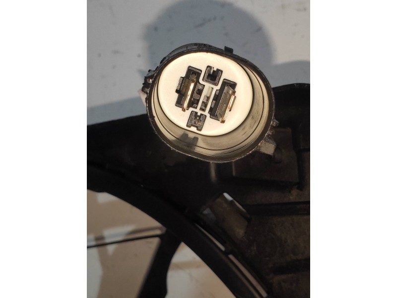 Recambio de electroventilador para ford focus berlina (cap) ghia referencia OEM IAM 3M5H8C607RG 0130303930 1137328148