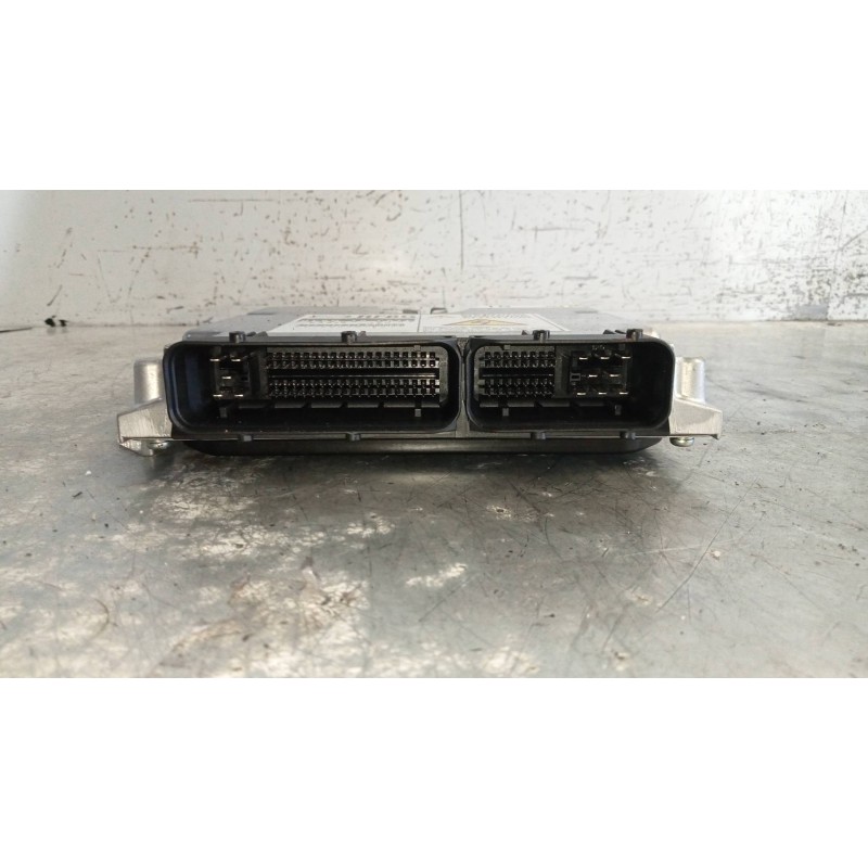 Recambio de centralita motor uce para mazda 6 kombi (gh) 2.0 crtd 140cv active sw referencia OEM IAM 2758008106 RF8G18881F 