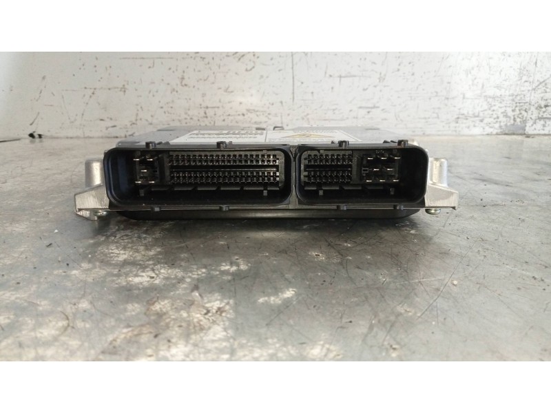 Recambio de centralita motor uce para mazda 6 kombi (gh) 2.0 crtd 140cv active sw referencia OEM IAM 2758008106 RF8G18881F 