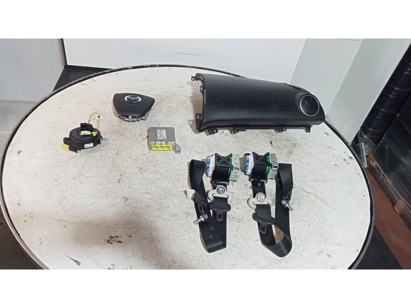 Recambio de kit airbag para mazda 6 kombi (gh) 2.0 crtd 140cv active sw referencia OEM IAM   