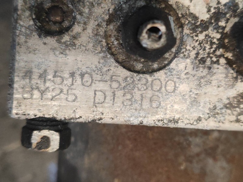 Recambio de abs para toyota yaris (ksp9/scp9/nlp9) básico referencia OEM IAM 4451052300 8954152230 