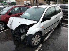ford fiesta (cbk) del año 2004