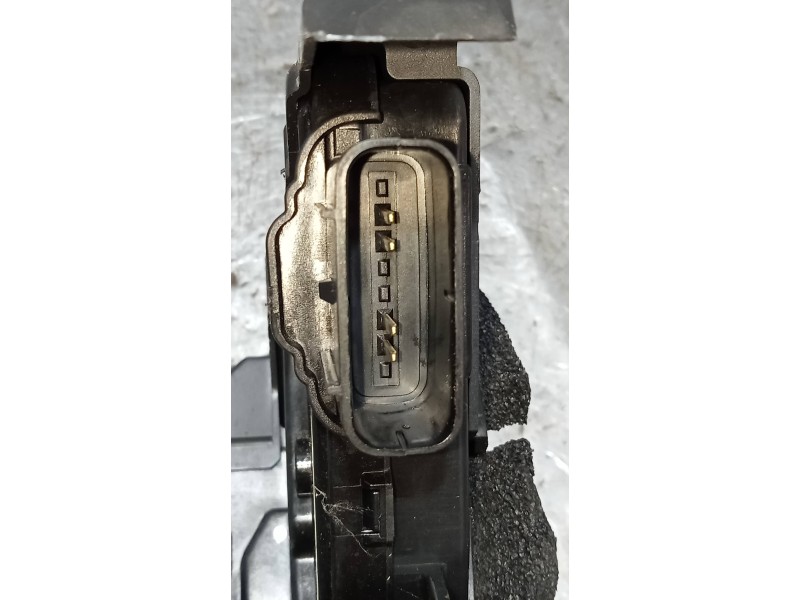 Recambio de motor cierre centralizado trasero derecho para kia rio (yb) drive referencia OEM IAM 81420H8010  