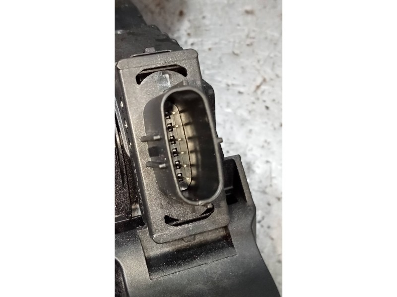 Recambio de potenciometro pedal para kia rio (yb) drive referencia OEM IAM   