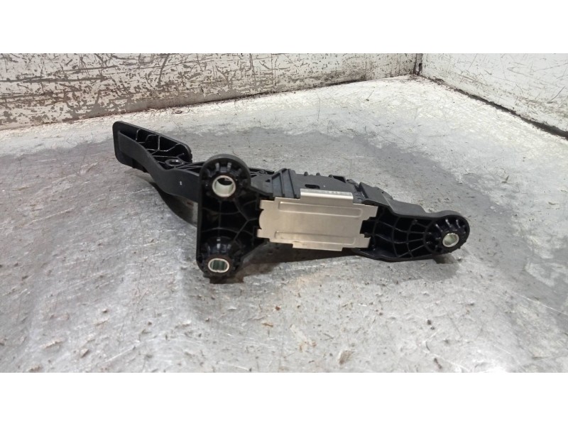 Recambio de potenciometro pedal para kia rio (yb) drive referencia OEM IAM   