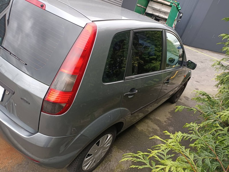 ford fiesta (cbk) del año 2003 ford fiesta (cbk) del año 2003