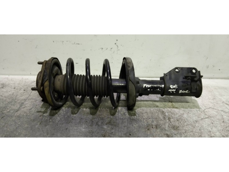 Recambio de amortiguador delantero derecho para mazda premacy (cp) td exclusive (74kw) referencia OEM IAM CB8034900A  