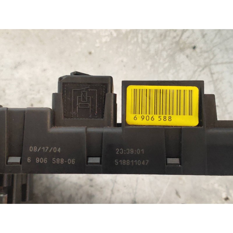 Recambio de caja reles / fusibles para bmw serie 6 coupe (e63) 4.4 v8 32v cat referencia OEM IAM 690658806 518811047 