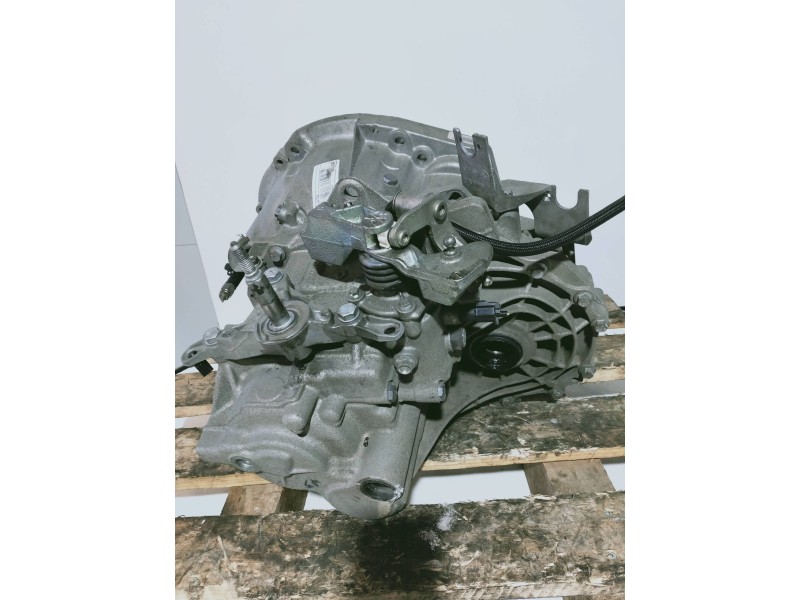 Recambio de caja cambios para renault megane ii berlina 5p 2.0 referencia OEM IAM ND0014 A038776 