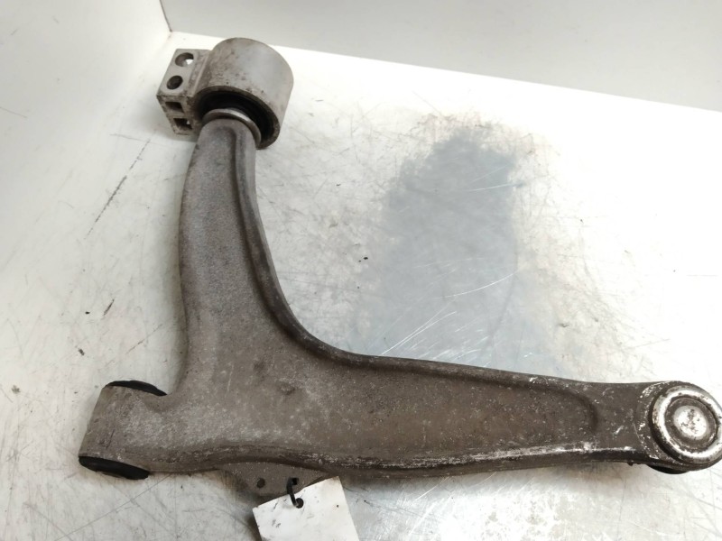 Recambio de brazo suspension inferior delantero derecho para fiat croma (194) 1.9 8v jtd cat (939a1000 / 192a8000) referencia OE