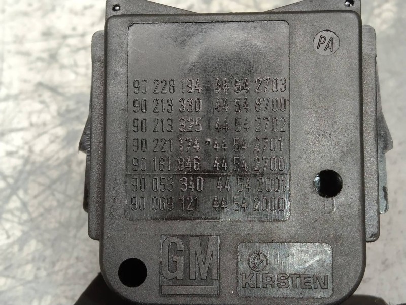 Recambio de mando luces para opel kadett e gl berlina referencia OEM IAM 90228194 90213330 90213325