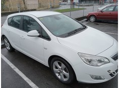 opel astra j lim. del año 2011