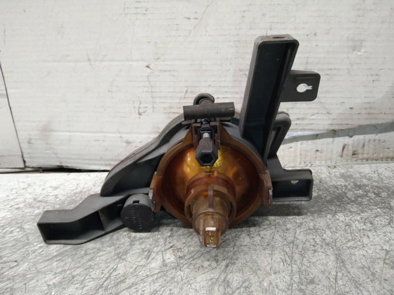 Recambio de faro antiniebla derecho para volvo v40 familiar 1.9 diesel cat referencia OEM IAM   