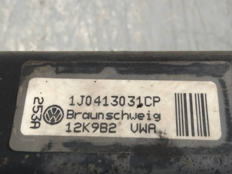 Recambio de amortiguador delantero derecho para seat leon (1m1) signo referencia OEM IAM 1J0413031CP  