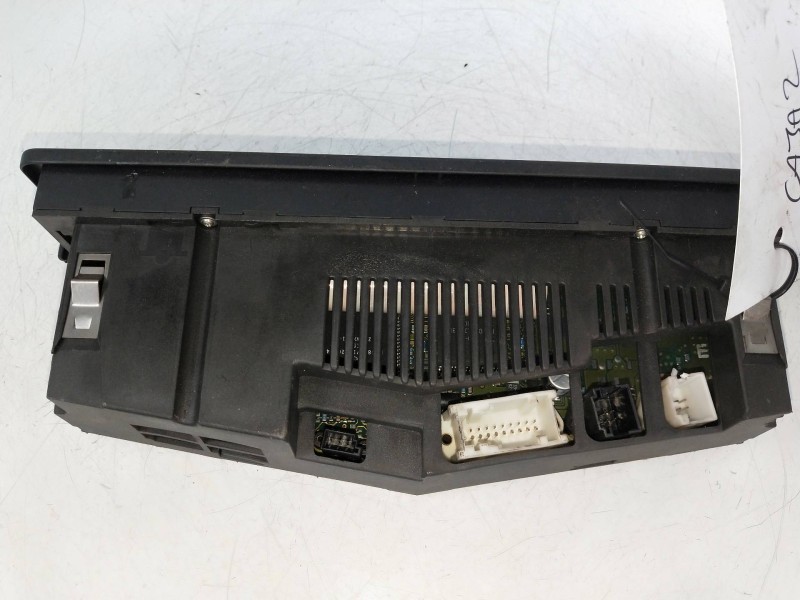 Recambio de mando calefaccion / aire acondicionado para bmw serie 3 berlina (e46) 320d referencia OEM IAM 64118384112 5HB0077380