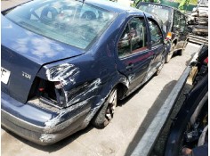 volkswagen bora berlina (1j2) del año 1999 2