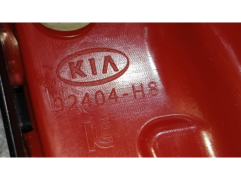 Recambio de piloto trasero derecho interior para kia rio (yb) drive referencia OEM IAM 92404H8  