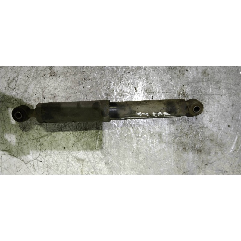 Recambio de amortiguador trasero para renault rapid/express (f40) 1.9 d familiar (f40p) referencia OEM IAM   