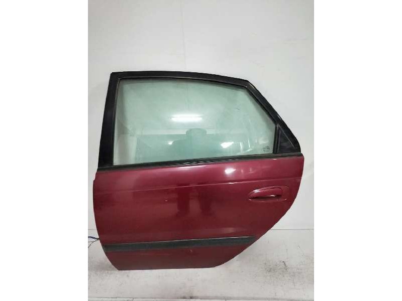Recambio de puerta trasera izquierda para toyota avensis berlina (t 22) 2.0 turbodiesel cat referencia OEM IAM  5P 