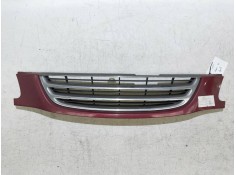 Recambio de rejilla delantera para toyota avensis berlina (t 22) 2.0 turbodiesel cat referencia OEM IAM   