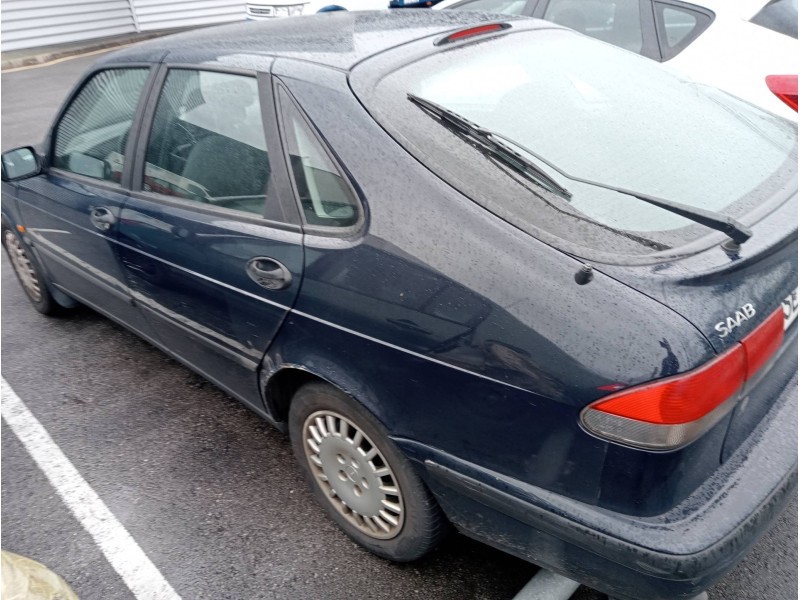 saab 9-3 berlina del año 1999