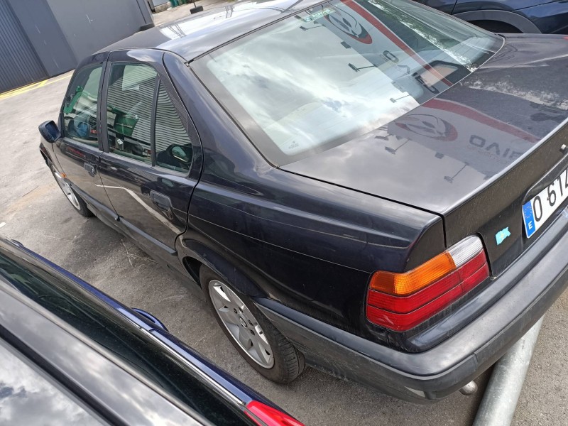 bmw serie 3 berlina (e36) del año 1997