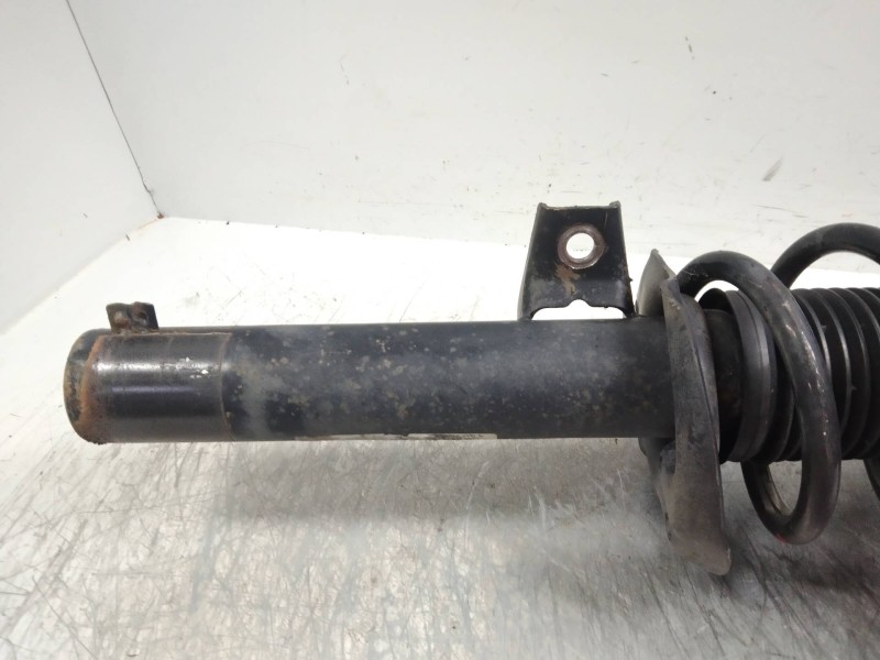 Recambio de amortiguador delantero derecho para seat leon (1p1) comfort limited referencia OEM IAM 1T0413031FG  