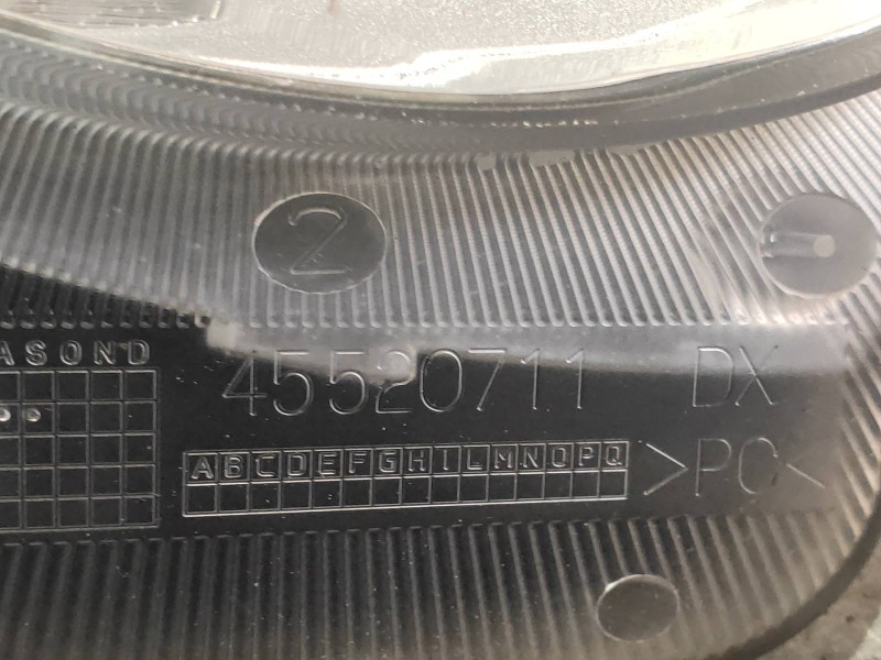 Recambio de faro derecho para fiat nuova 500 (150) lounge referencia OEM IAM 45520711  