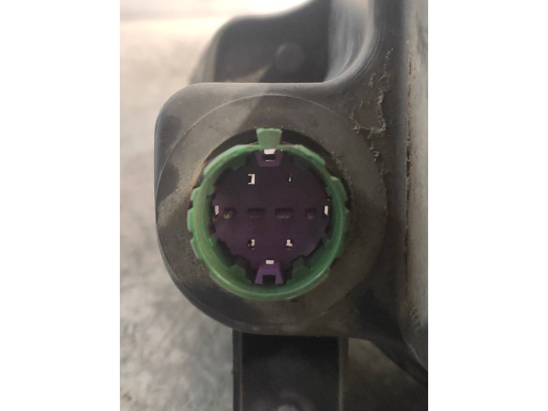 Recambio de faro derecho para fiat nuova 500 (150) lounge referencia OEM IAM 45520711  