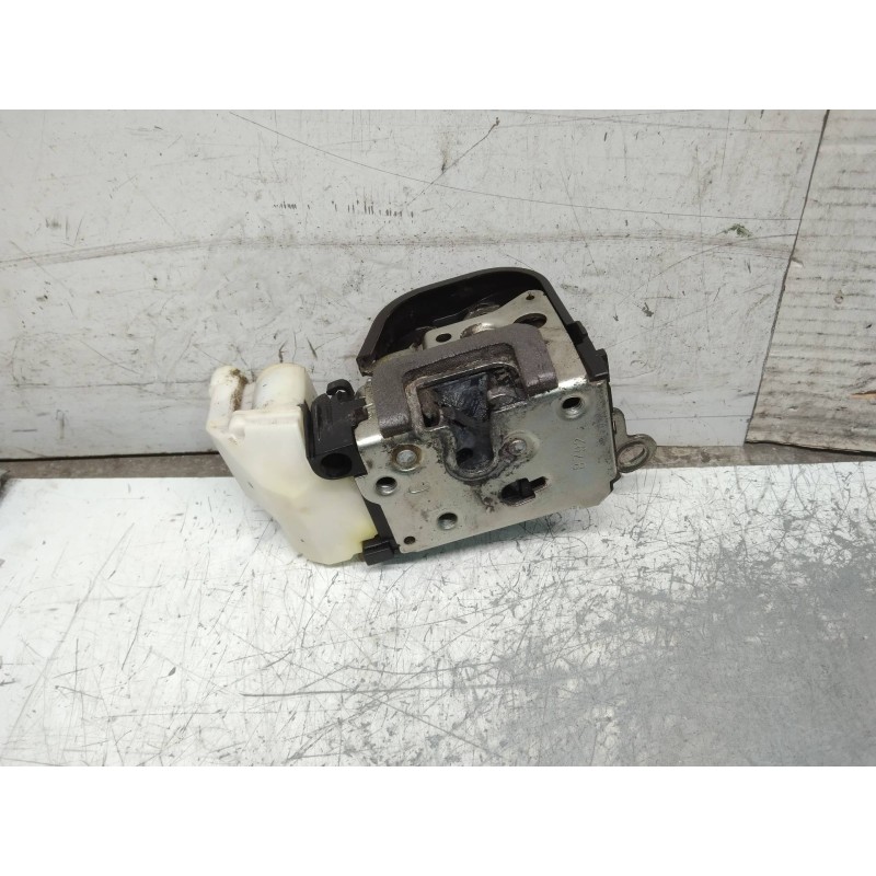 Recambio de motor cierre centralizado delantero derecho para alfa romeo gt (125) 1.9 jtd 16v 150/ distinctive referencia OEM IAM