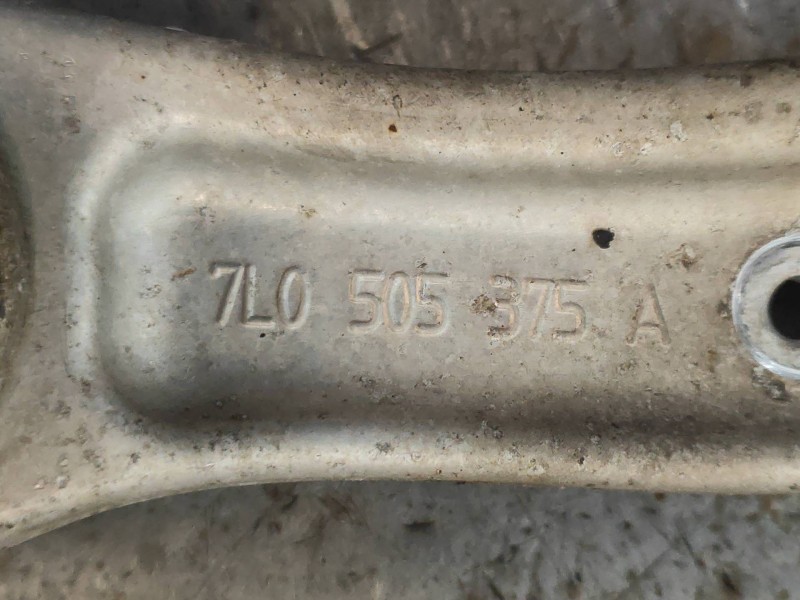 Recambio de brazo suspension superior trasero derecho para volkswagen touareg (7p5) v6 tdi bluemotion referencia OEM IAM 7L05053