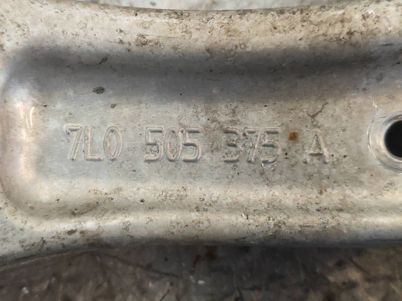 Recambio de brazo suspension superior trasero izquierdo para volkswagen touareg (7p5) v6 tdi bluemotion referencia OEM IAM 7L050