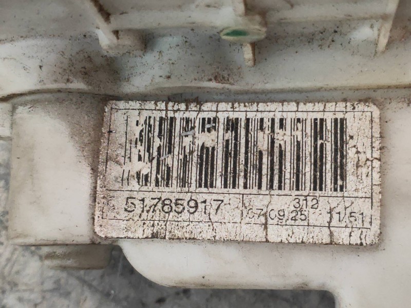 Recambio de motor cierre centralizado delantero derecho para fiat nuova 500 (150) lounge referencia OEM IAM 51785917  