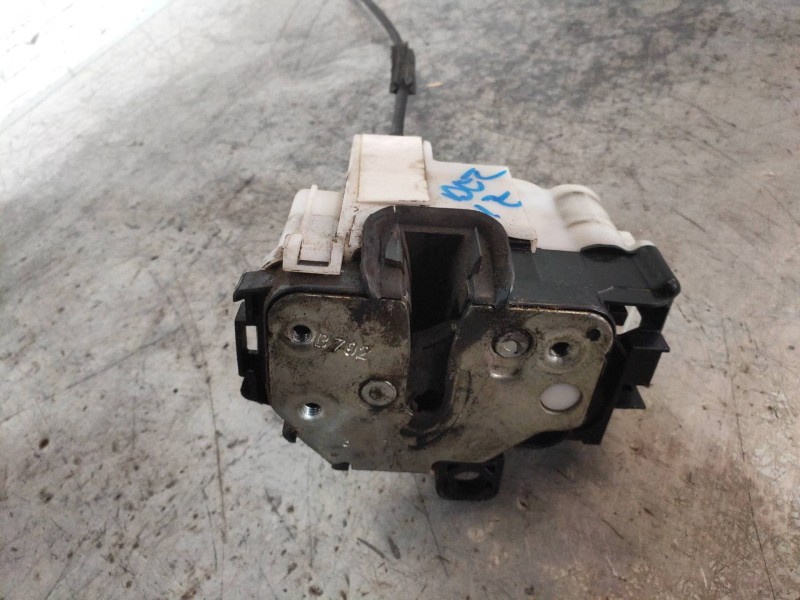 Recambio de motor cierre centralizado delantero izquierdo para fiat nuova 500 (150) lounge referencia OEM IAM 51785923  