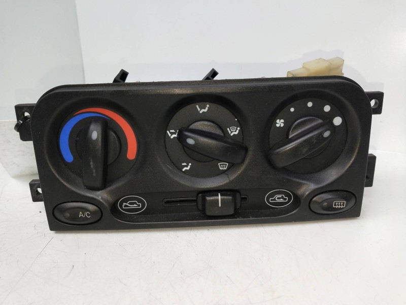 Recambio de mando calefaccion / aire acondicionado para daewoo matiz 0.8 cat referencia OEM IAM   