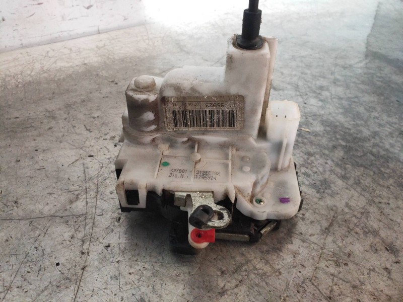 Recambio de motor cierre centralizado delantero izquierdo para fiat nuova 500 (150) lounge referencia OEM IAM 51785923  