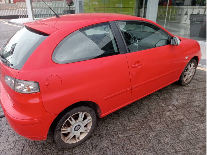 seat ibiza (6l1) del año 2003