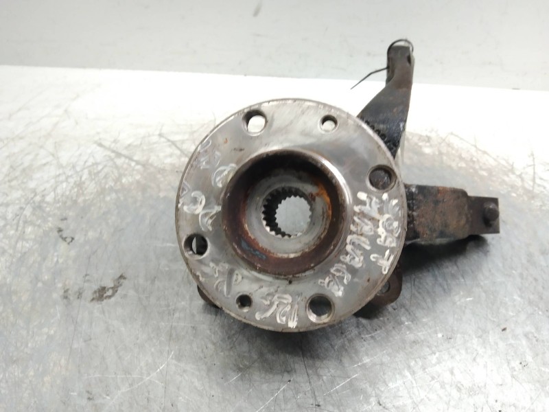 Recambio de mangueta delantera derecha para seat malaga gl referencia OEM IAM   