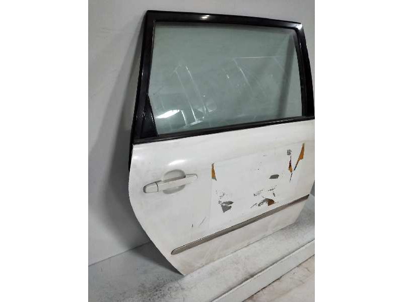 Recambio de puerta trasera derecha para toyota avensis verso (m20) 2.0 turbodiesel cat referencia OEM IAM   