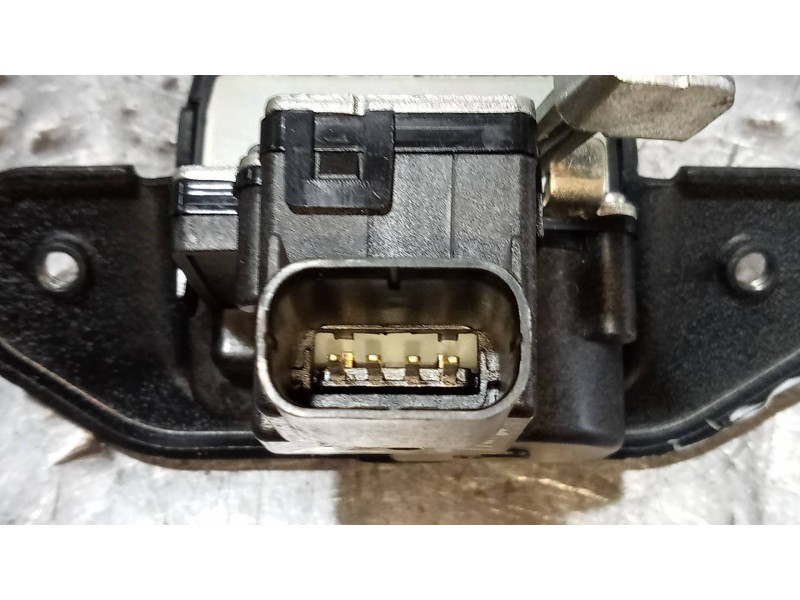 Recambio de motor cierre centralizado porton para kia rio (yb) drive referencia OEM IAM   