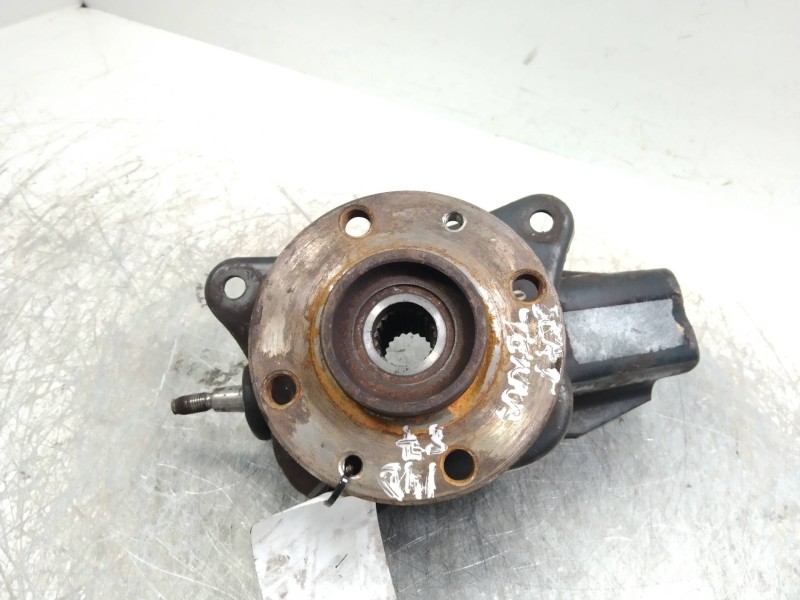 Recambio de mangueta delantera izquierda para seat terra familiar referencia OEM IAM   