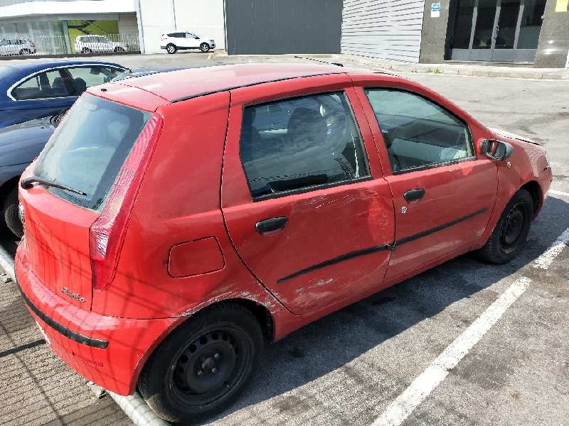 fiat punto berlina (188) del año 2004