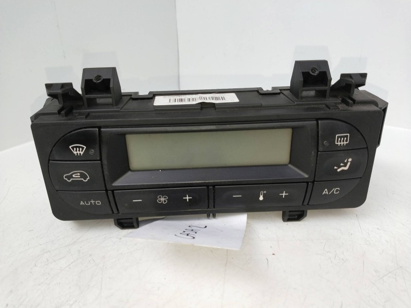 Recambio de mando calefaccion / aire acondicionado para citroen c3 1.4 hdi audace sensodrive referencia OEM IAM 96588239XT  
