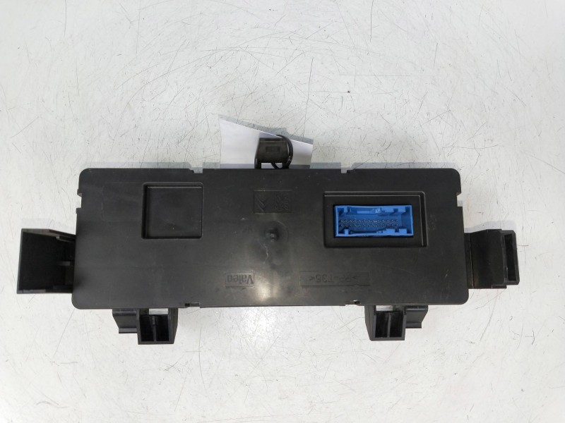 Recambio de mando calefaccion / aire acondicionado para citroen c3 1.4 hdi audace sensodrive referencia OEM IAM 96588239XT  
